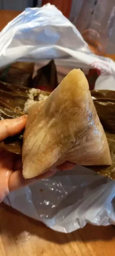 Daotingzhai Fresh Pork Rice Dumplings 250g × 8 — Handmade Five-Spice Pork & Double Salted Egg Yolk Zongzi photo review