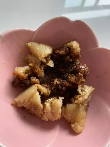 Daotingzhai Fresh Pork Rice Dumplings 250g × 8 — Handmade Five-Spice Pork & Double Salted Egg Yolk Zongzi photo review